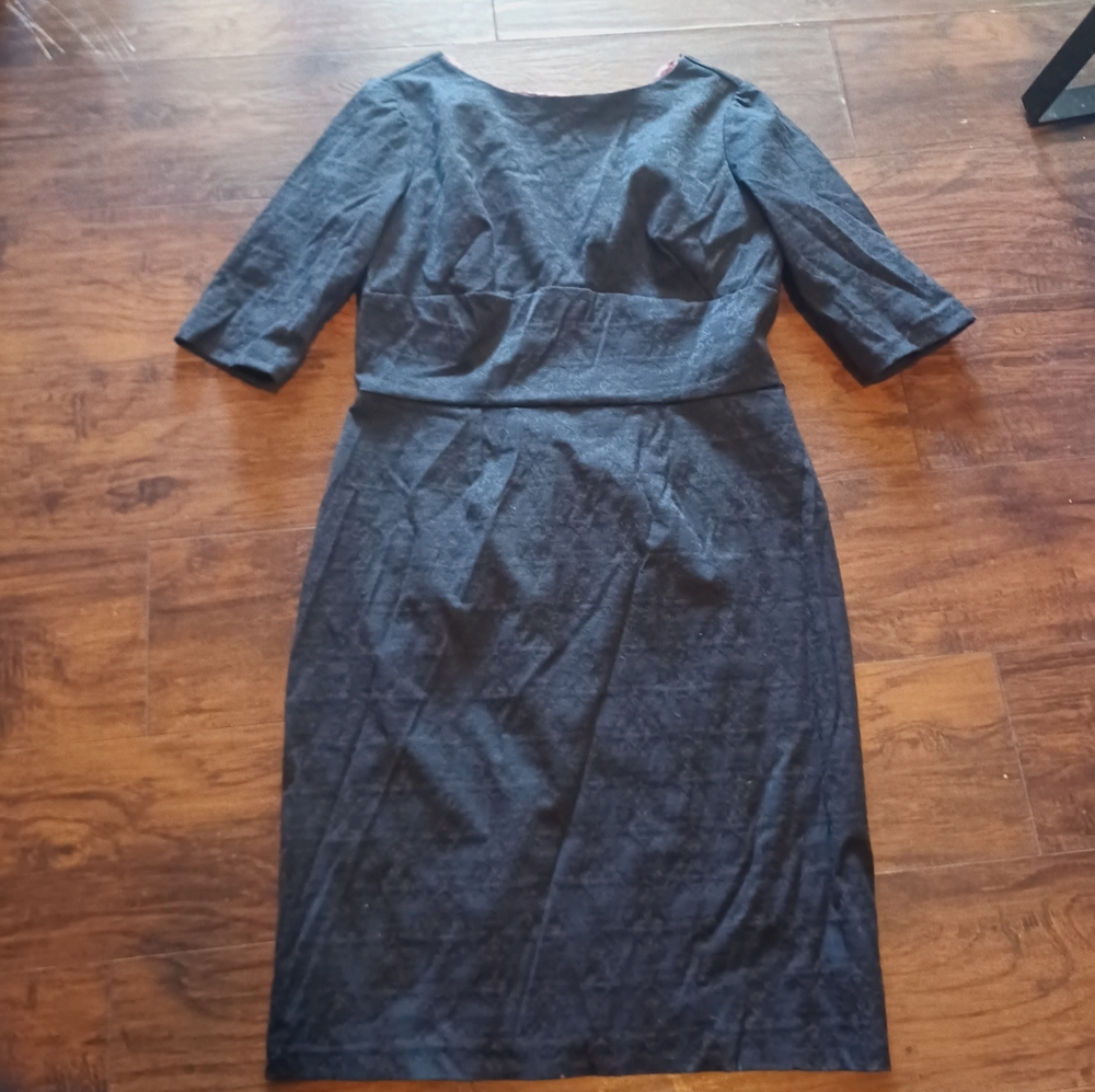 Vintage 1960s Black Gothic Hourglass Pencil A-line Dress V-Back